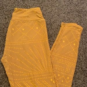 Brand New Lularoe mustard leggings